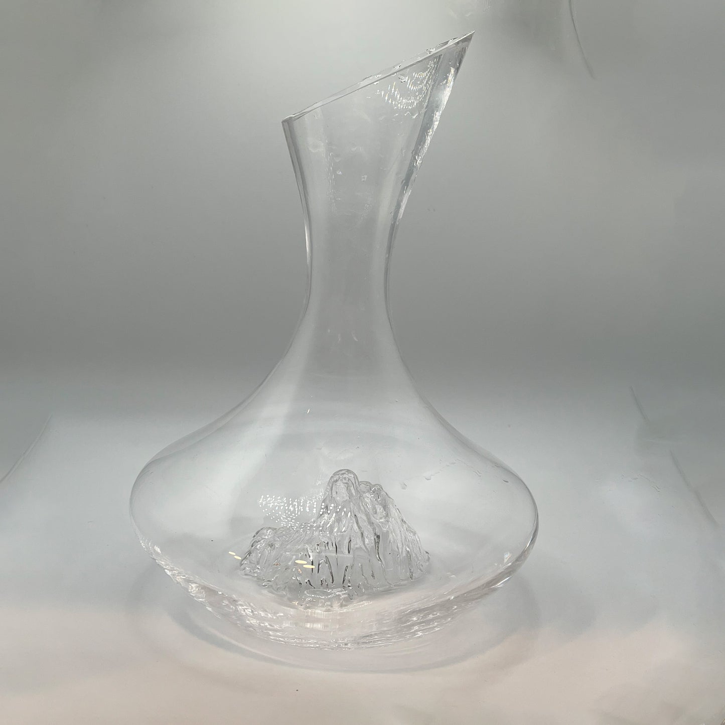 Claret Iceberg Wine decanter